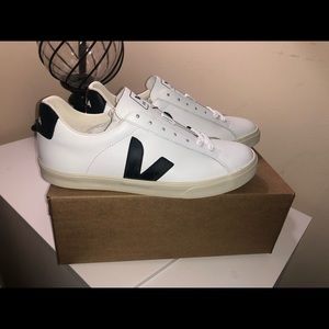 Veja Esplar Sneakers